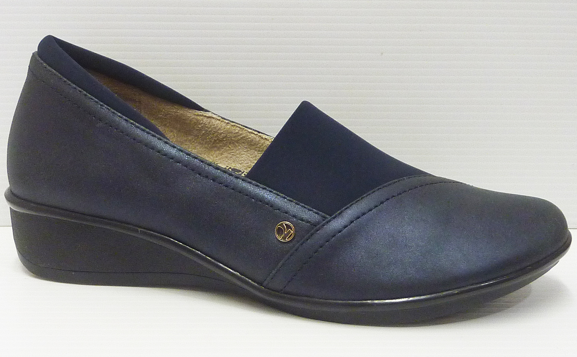 Revere Naples Sapphire – Cooroy Shoes and Accessories