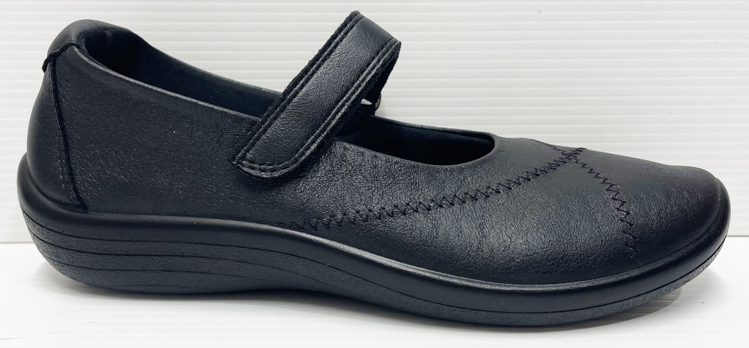 Arcopedico Triglav Black