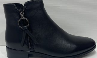 Chrissie Ember Black/Gunmetal Zip